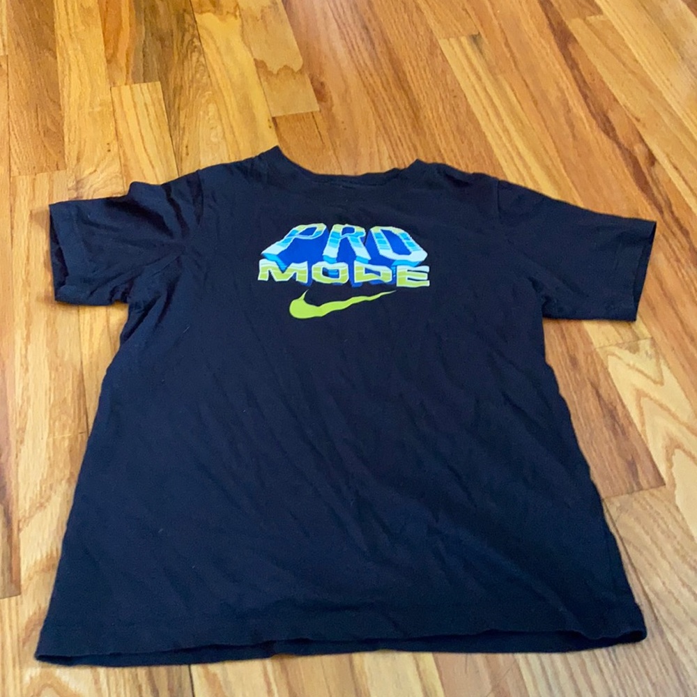 EUC Soft Nike Tee for Boys